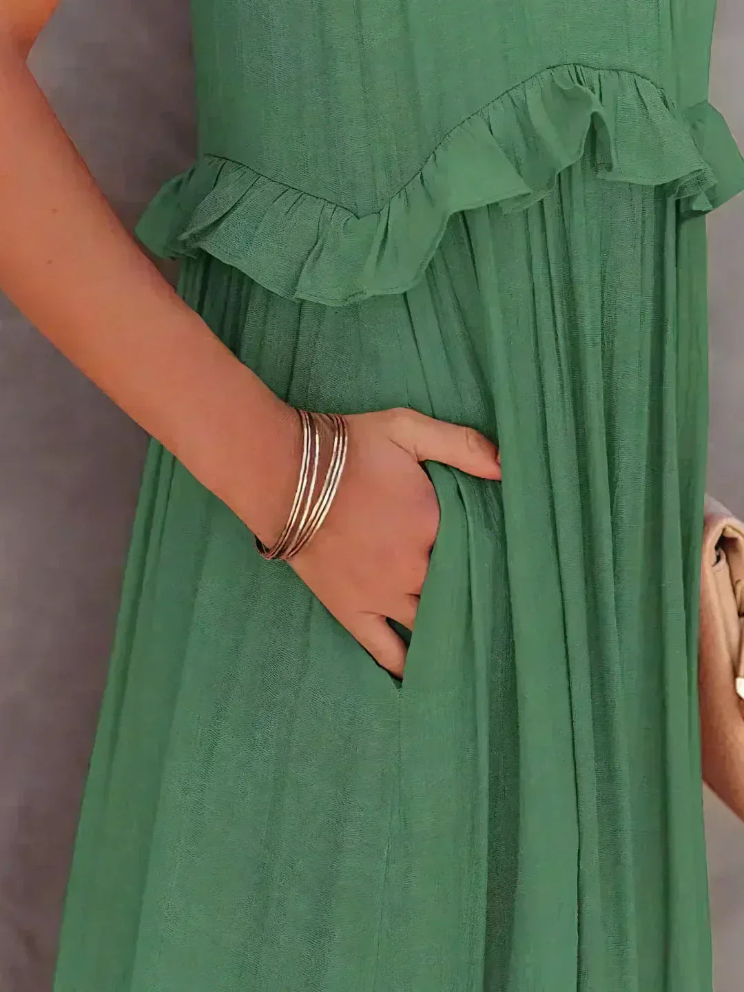 Sara Labins - Vestido Maxi con Volantes y Cuello Halter