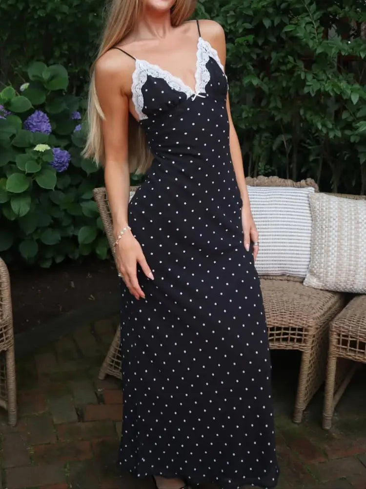 Vestido largo de mujer con cuello en V y encaje