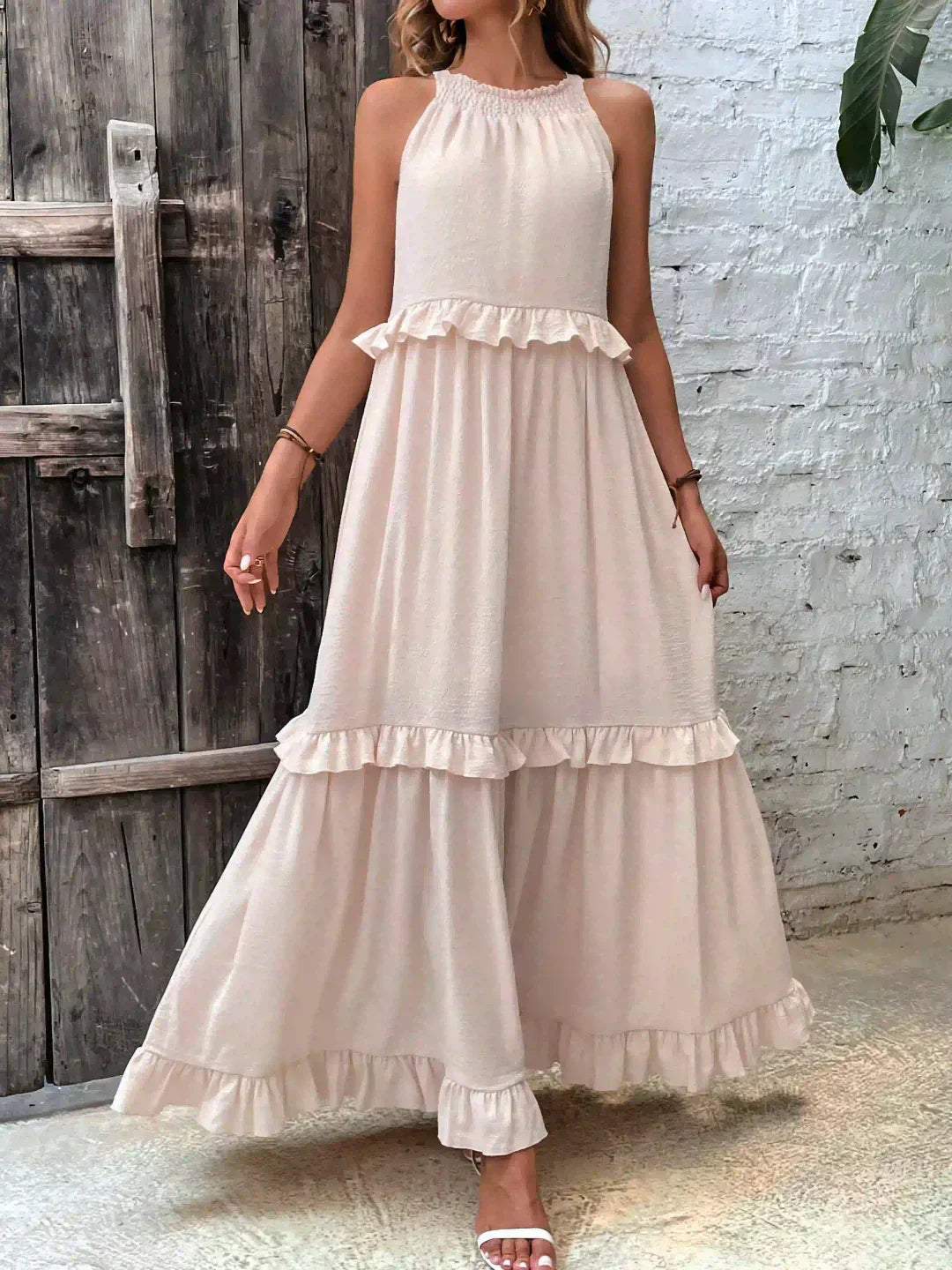 Sara Labins - Vestido Maxi con Volantes y Cuello Halter